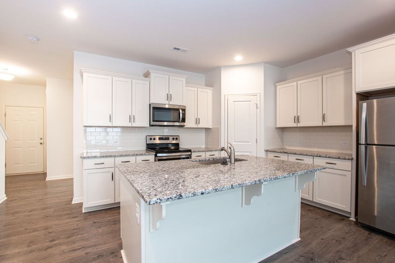 2621 Bonterra Blvd - Photo 7 of 21