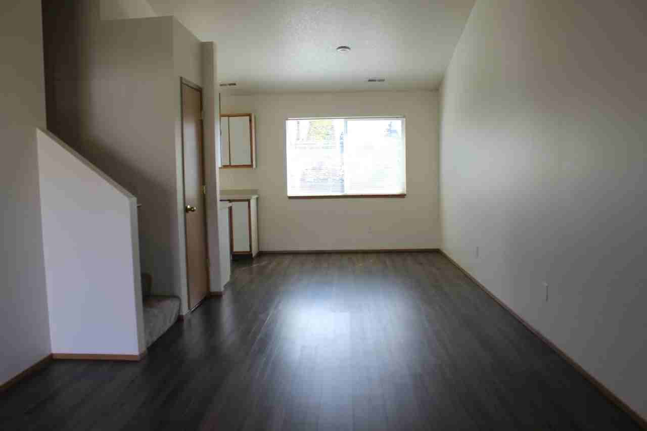 33031 Nw Meersburg St - Photo 3 of 17