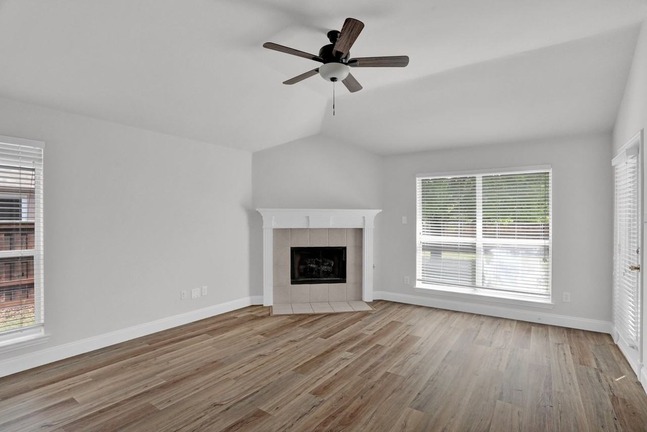 1804 Barton Springs Ct - Photo 7 of 25