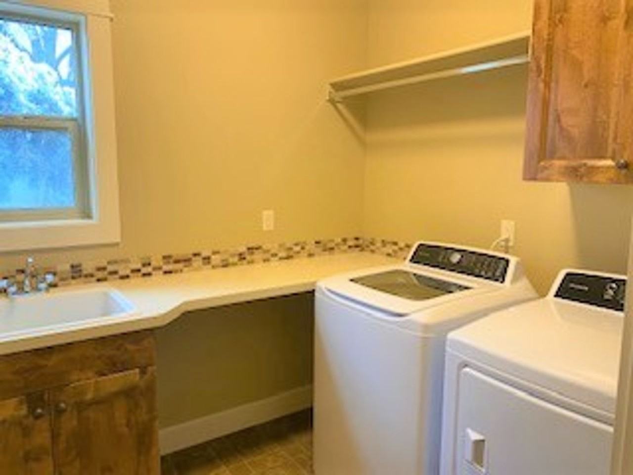 5865 N Willowside Ave - Photo 5 of 18