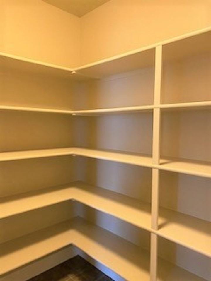 5865 N Willowside Ave - Photo 4 of 18