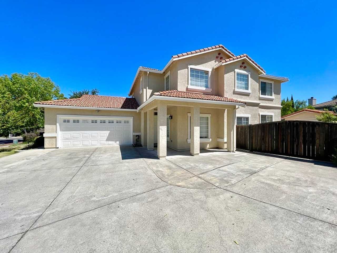 1924 Shurtleff Ave - Photo 2 of 34