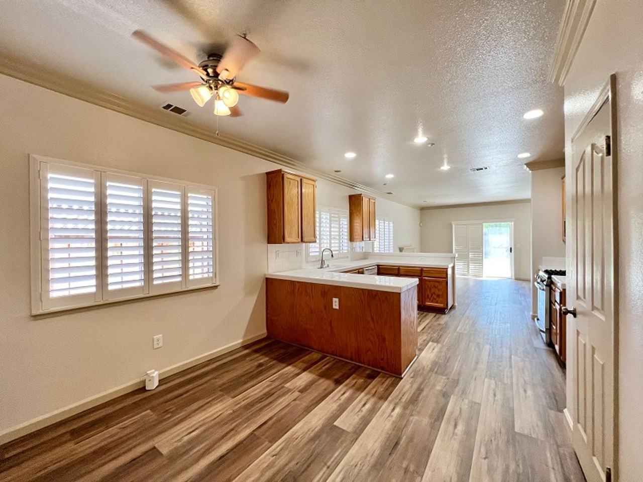 1924 Shurtleff Ave - Photo 7 of 34