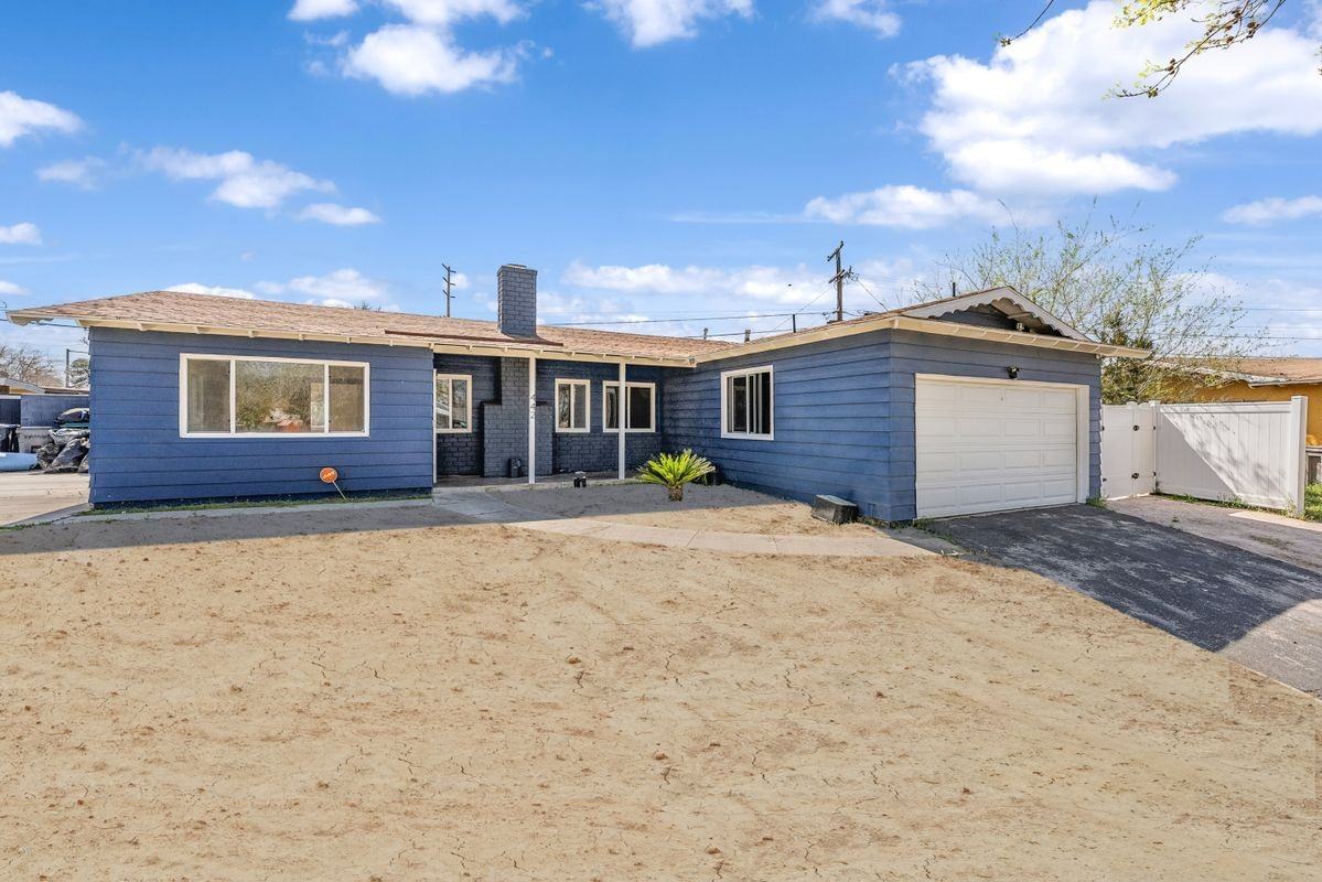 442 Lightcap St - Photo 2 of 39