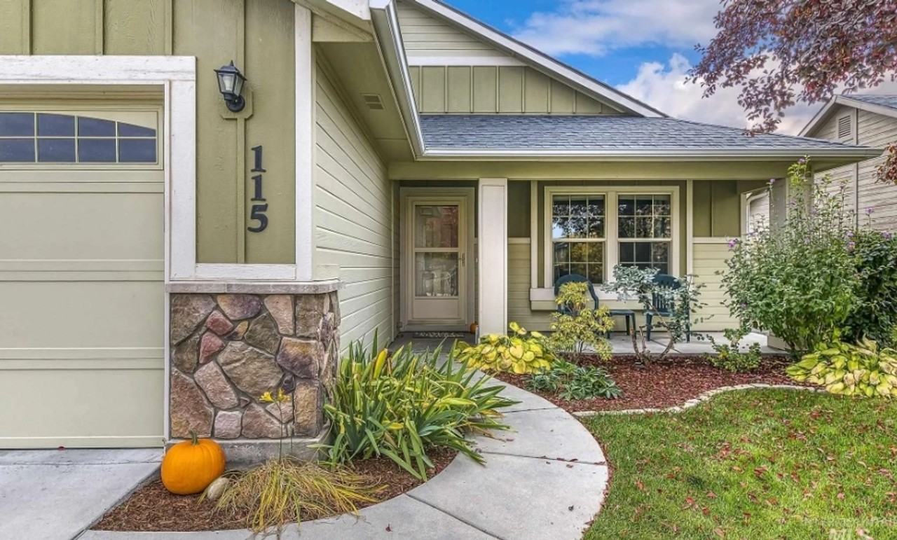 115 E Ironstone Dr - Photo 2 of 16