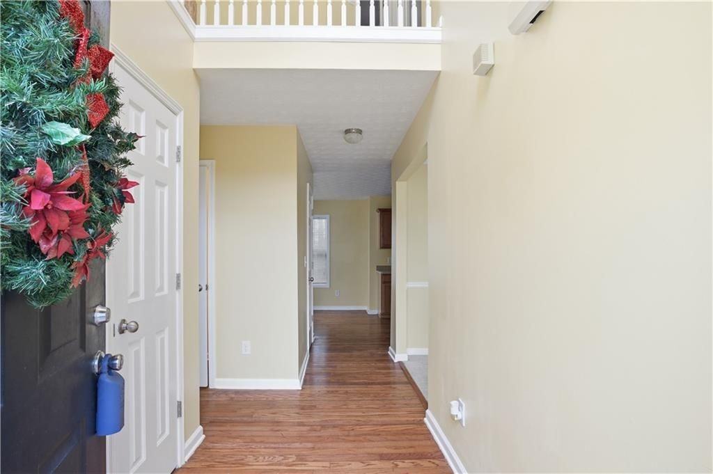 796 Rock Ln - Photo 2 of 31