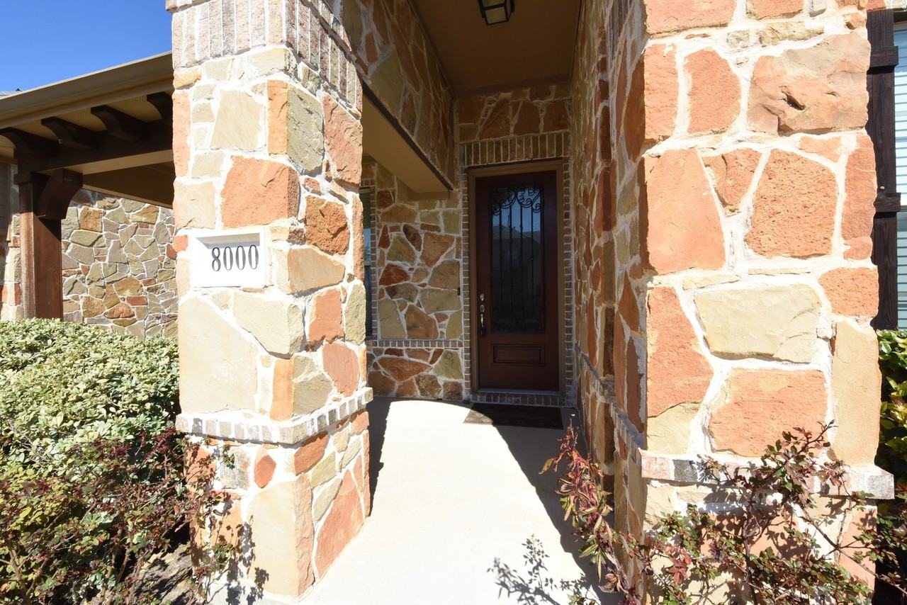 8000 Chickasaw Trl - Photo 2 of 18