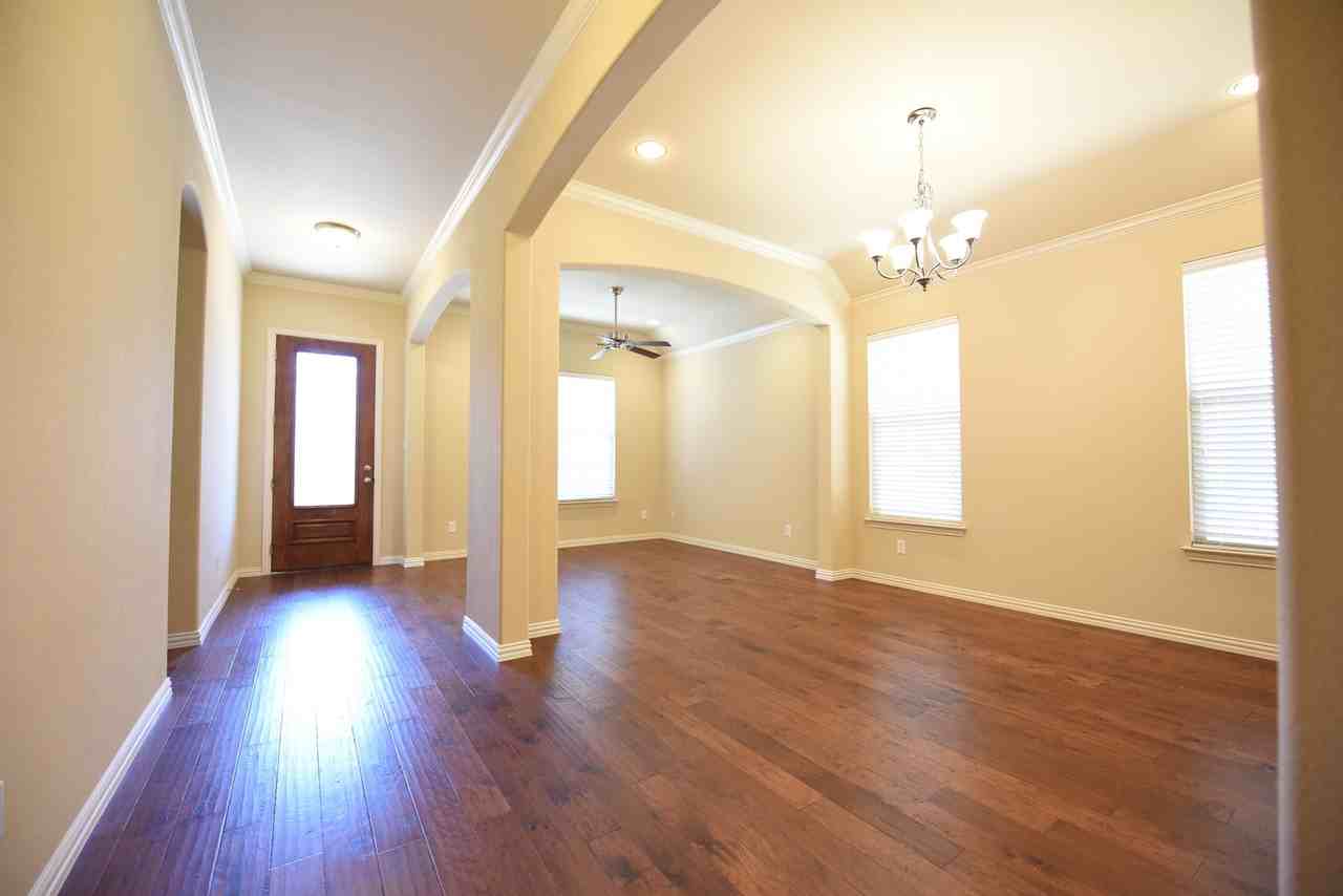 8000 Chickasaw Trl - Photo 3 of 18