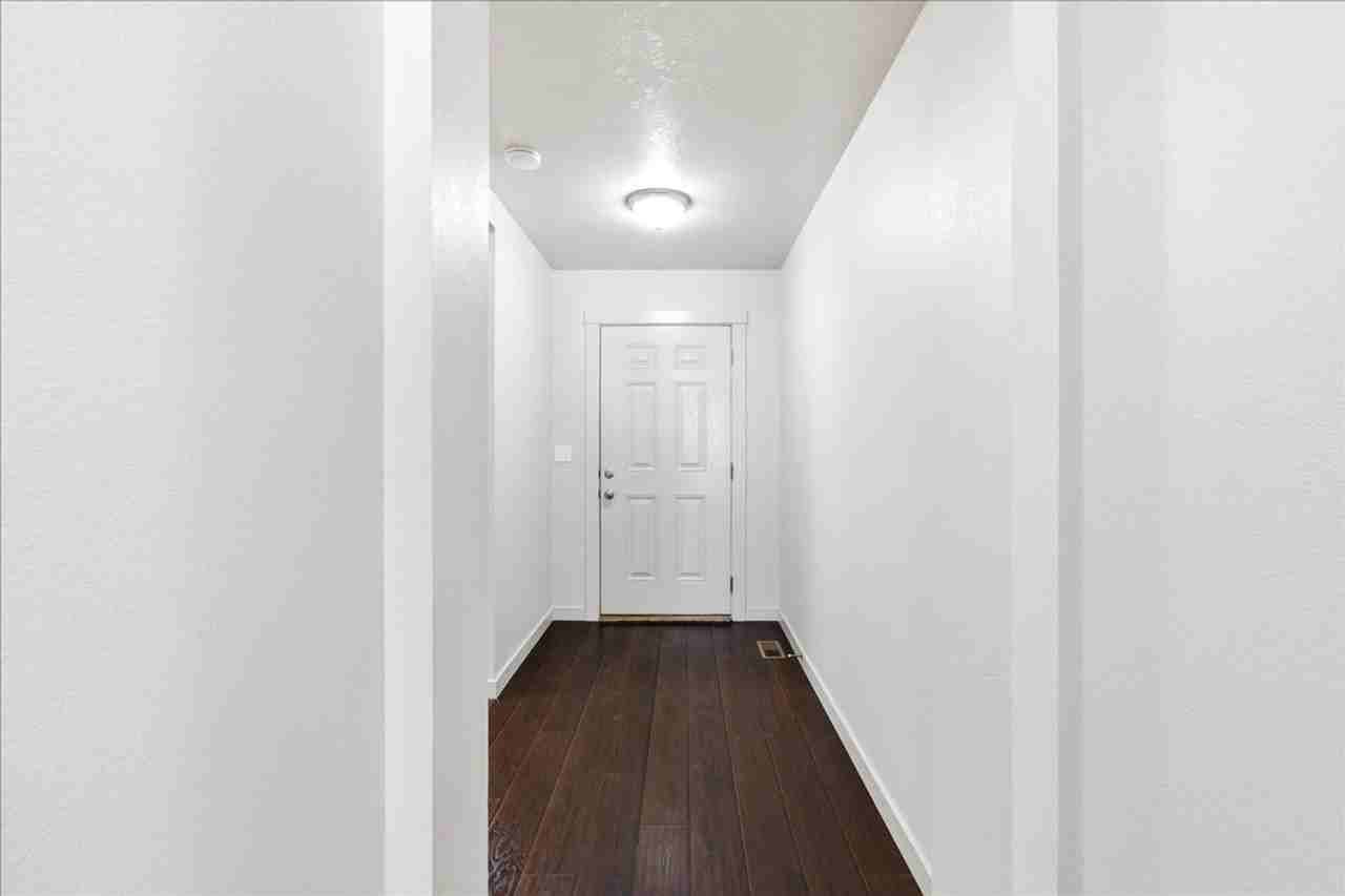 6709 S Warwickshire Ave - Photo 5 of 36