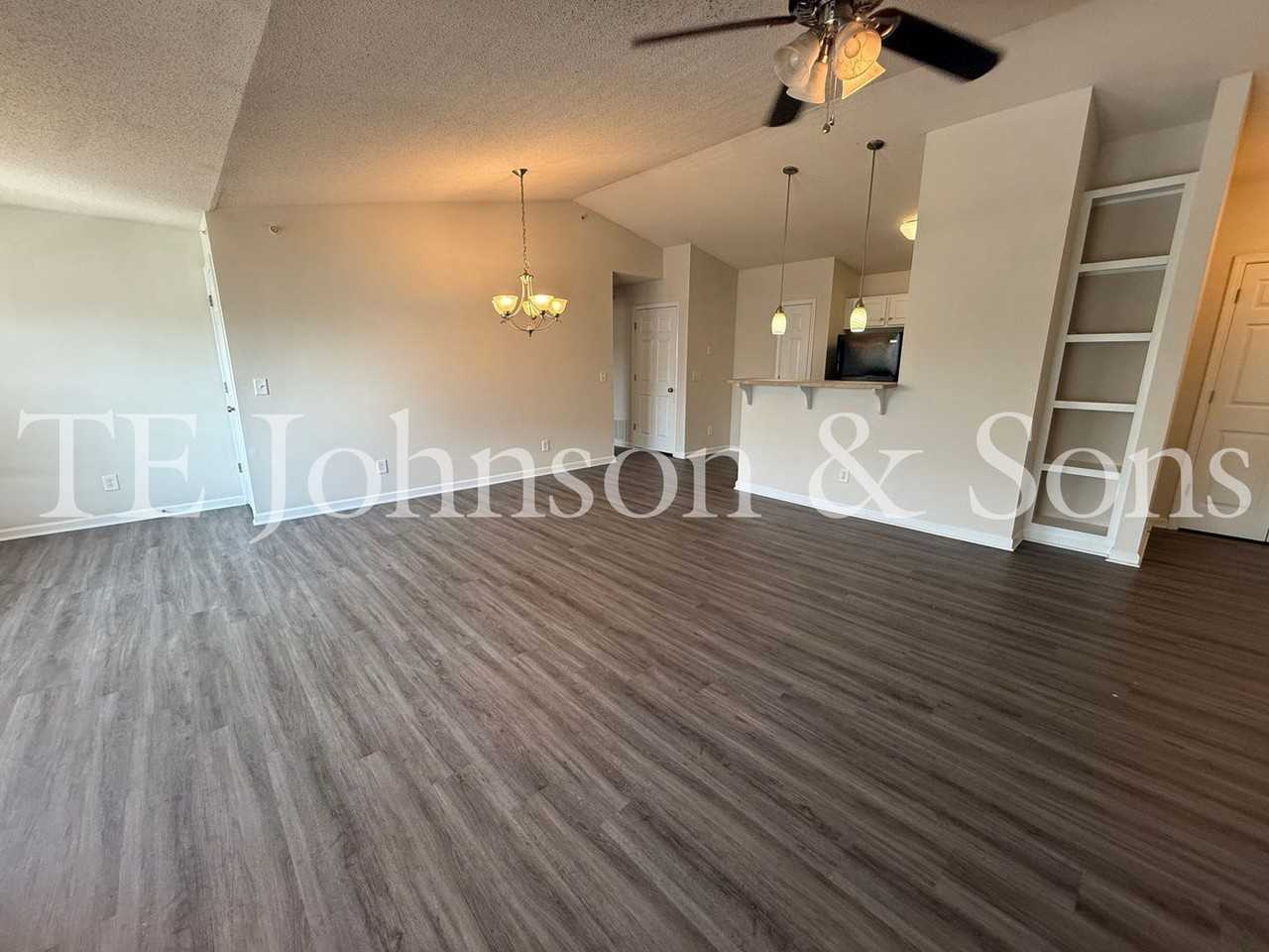 3761 Holmes Creek Pl - Photo 2 of 23