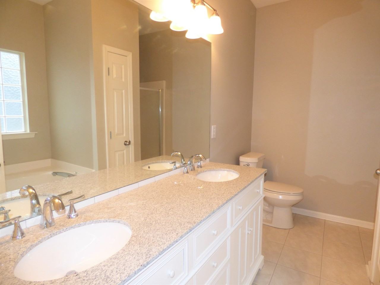 951 Savannah Ln - Photo 7 of 10