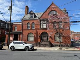 featured image of 14 N Lime St