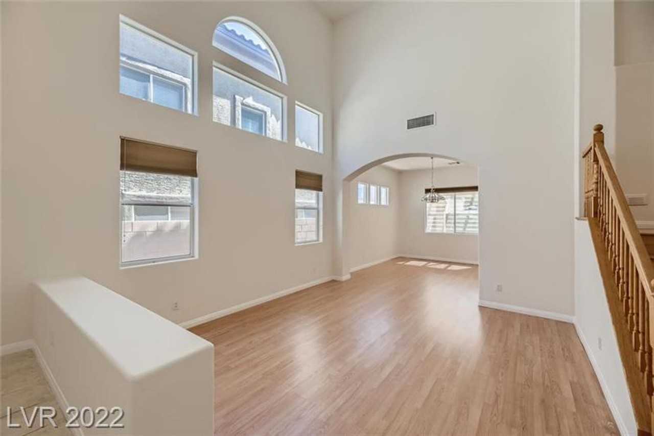 10677 Sapphire Vista Ave - Photo 2 of 29