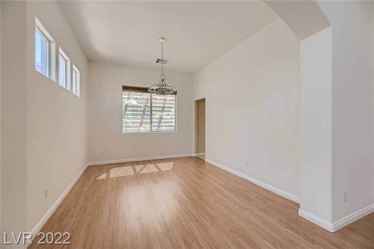 10677 Sapphire Vista Ave - Photo 3 of 29