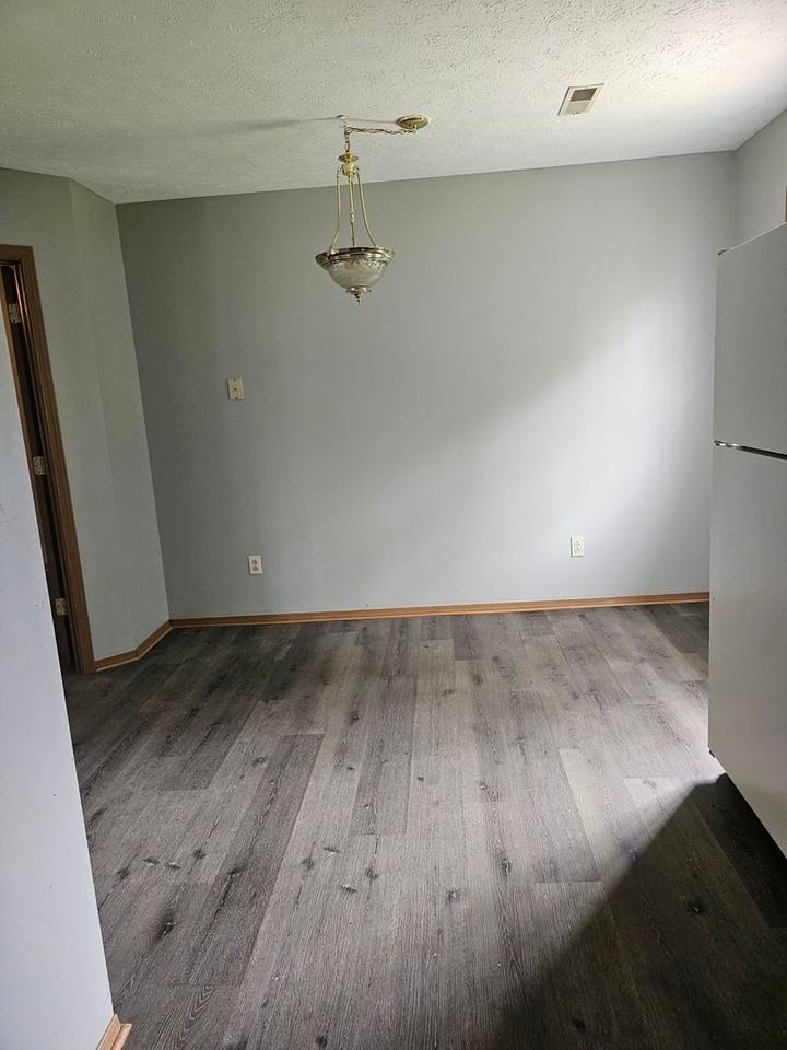 1830 Scherm Rd - Photo 3 of 13