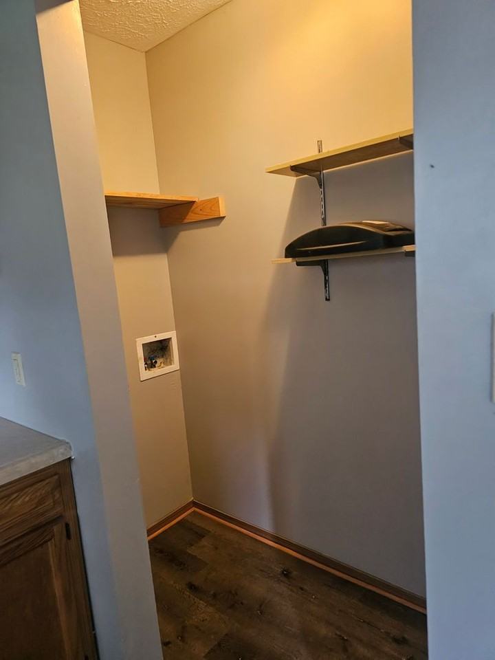 1830 Scherm Rd - Photo 6 of 13