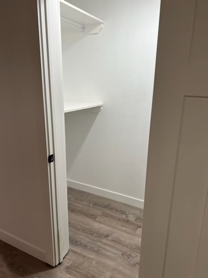 780 N Lauritzen St - Photo 4 of 11