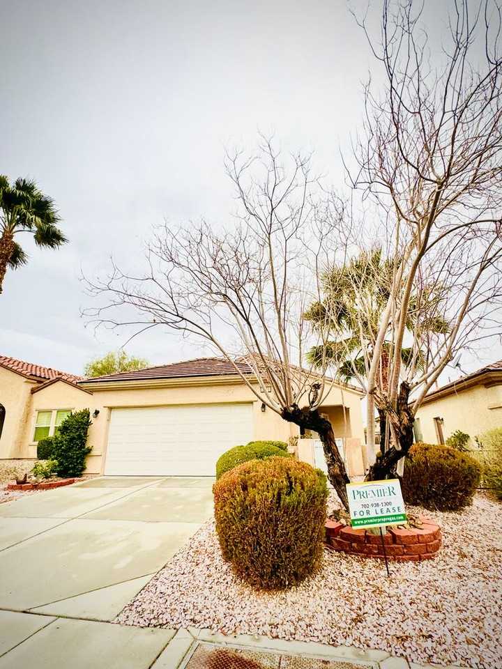 3045 Olivia Heights Ave - Photo 2 of 50