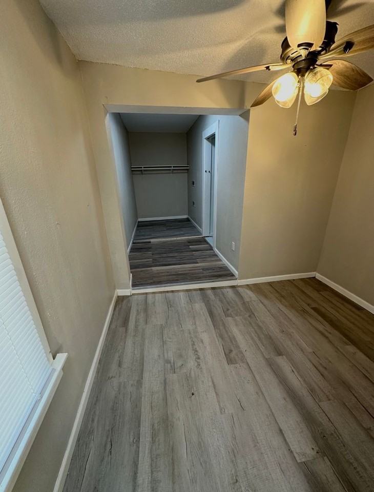 2529 Poplar Ave - Photo 6 of 11