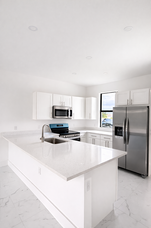 478 Lotus Ave S - Photo 2 of 10