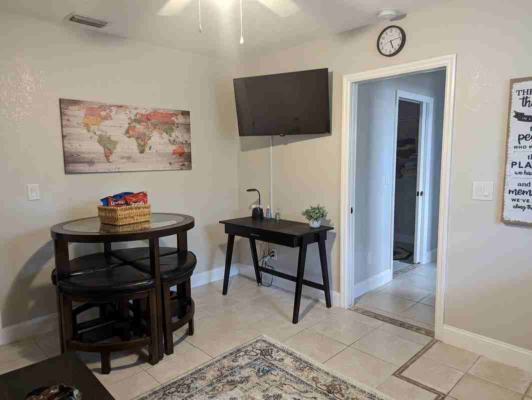 3143 Sw Elizabeth St - Photo 4 of 19