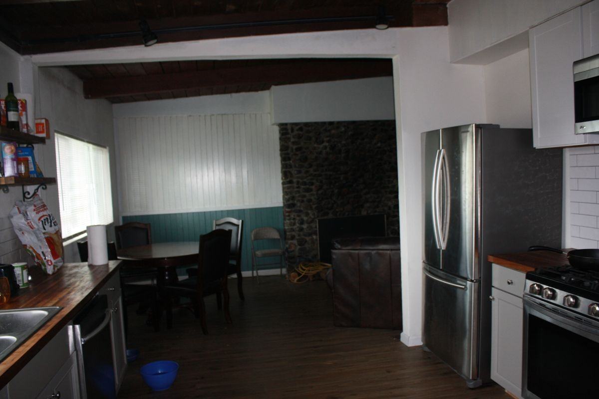 3875 Spring St - Photo 4 of 20