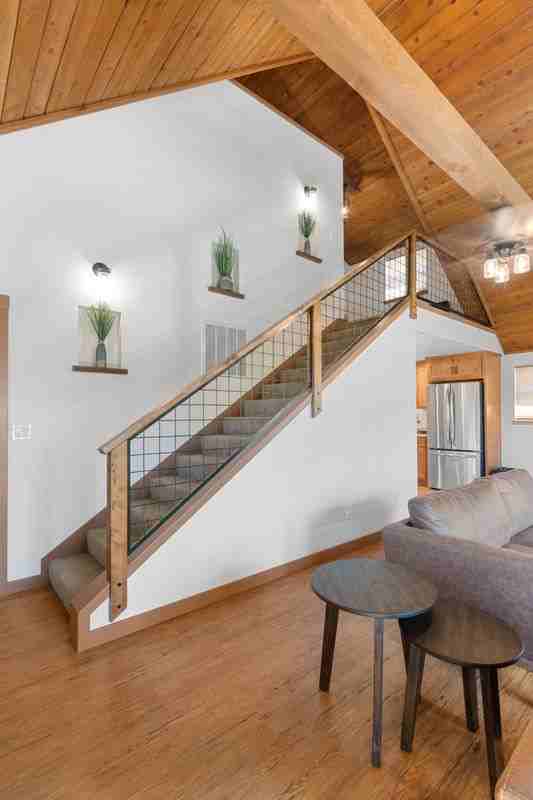 570 2nd St - Photo 5 of 14