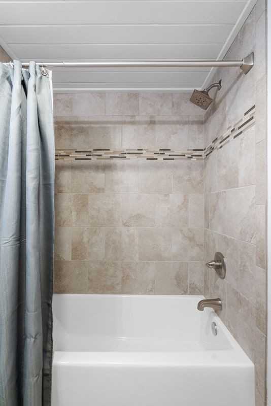 570 2nd St - Photo 6 of 14