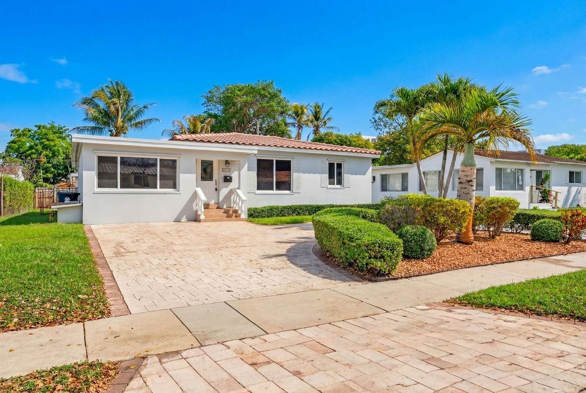 6447 Sw 10th St - Photo 2 of 29