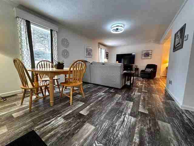 30 Evergreen Ln - Photo 3 of 13