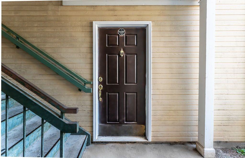 414 Ridge Creek Dr - Photo 2 of 15