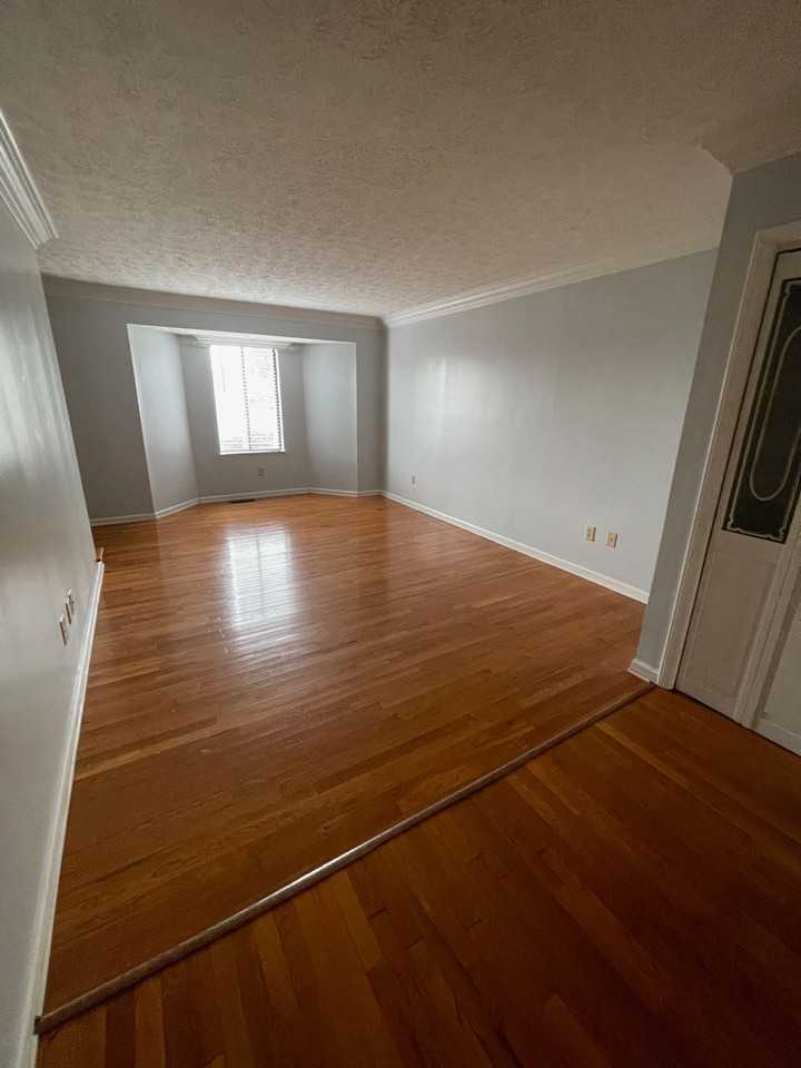 103 Autumn Creek Ln - Photo 3 of 23