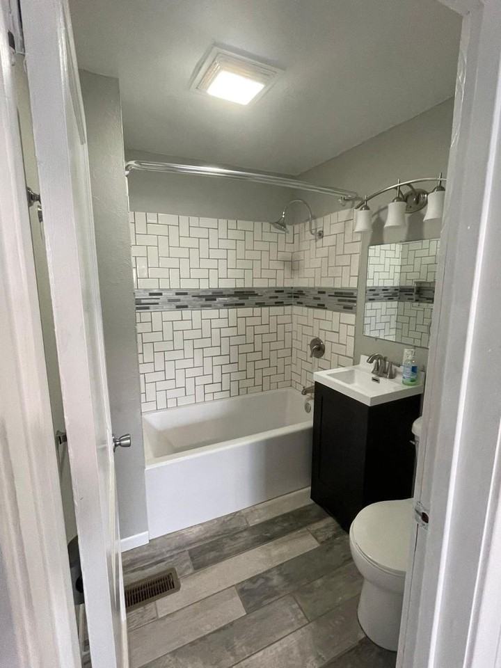 2200 Central St - Photo 5 of 11