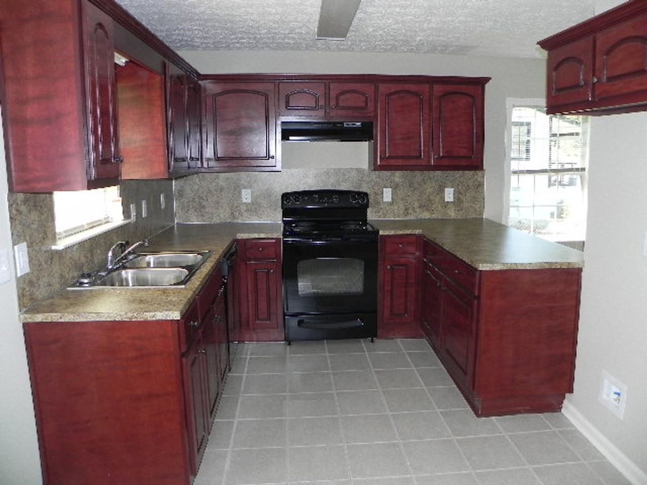 814 25th Ave - Photo 4 of 9