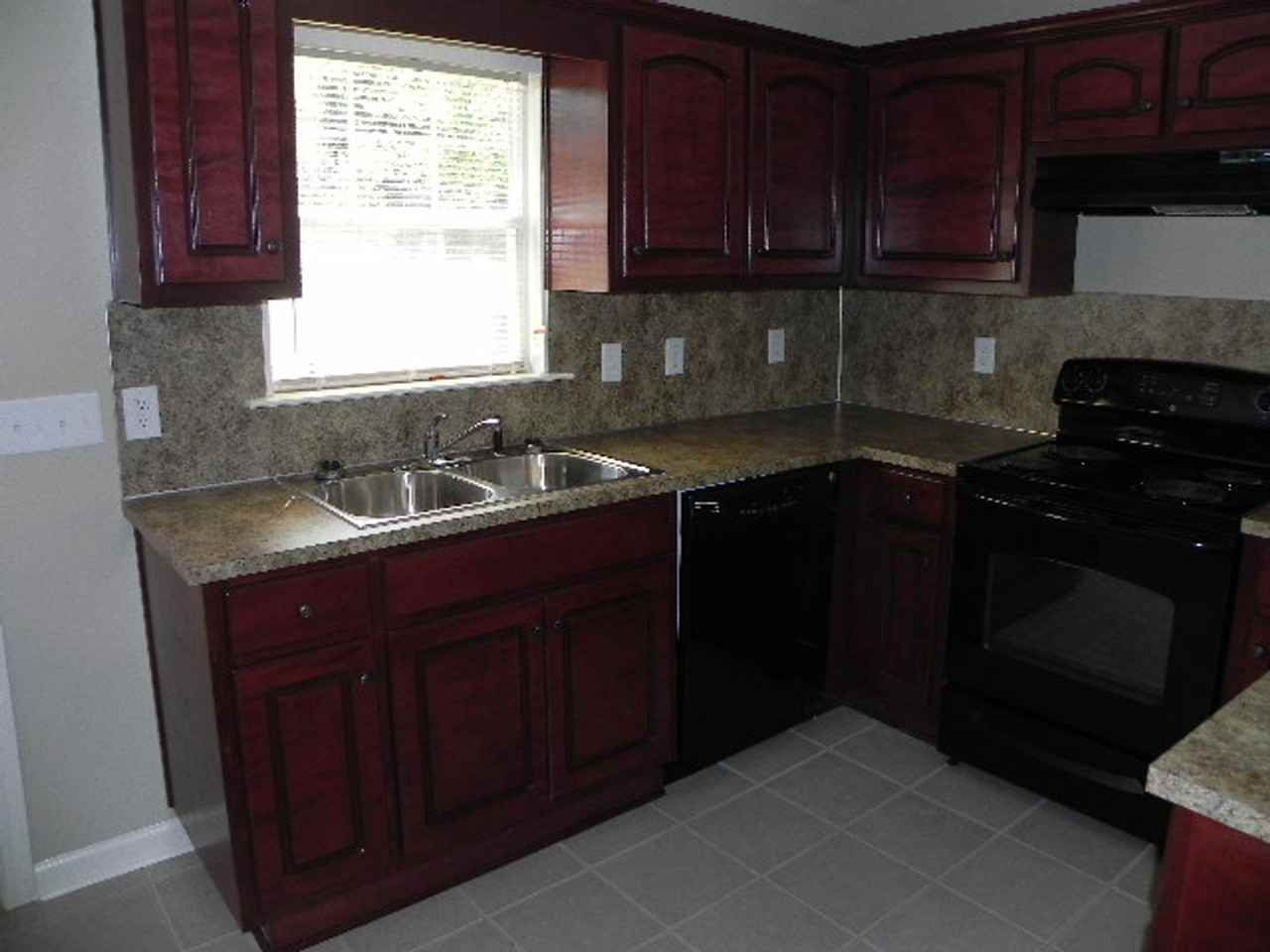 814 25th Ave - Photo 5 of 9