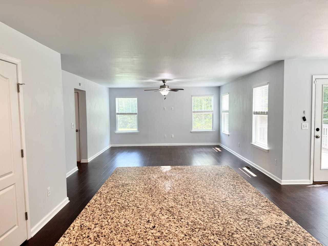 206 Cranes Corner Rd - Photo 7 of 42