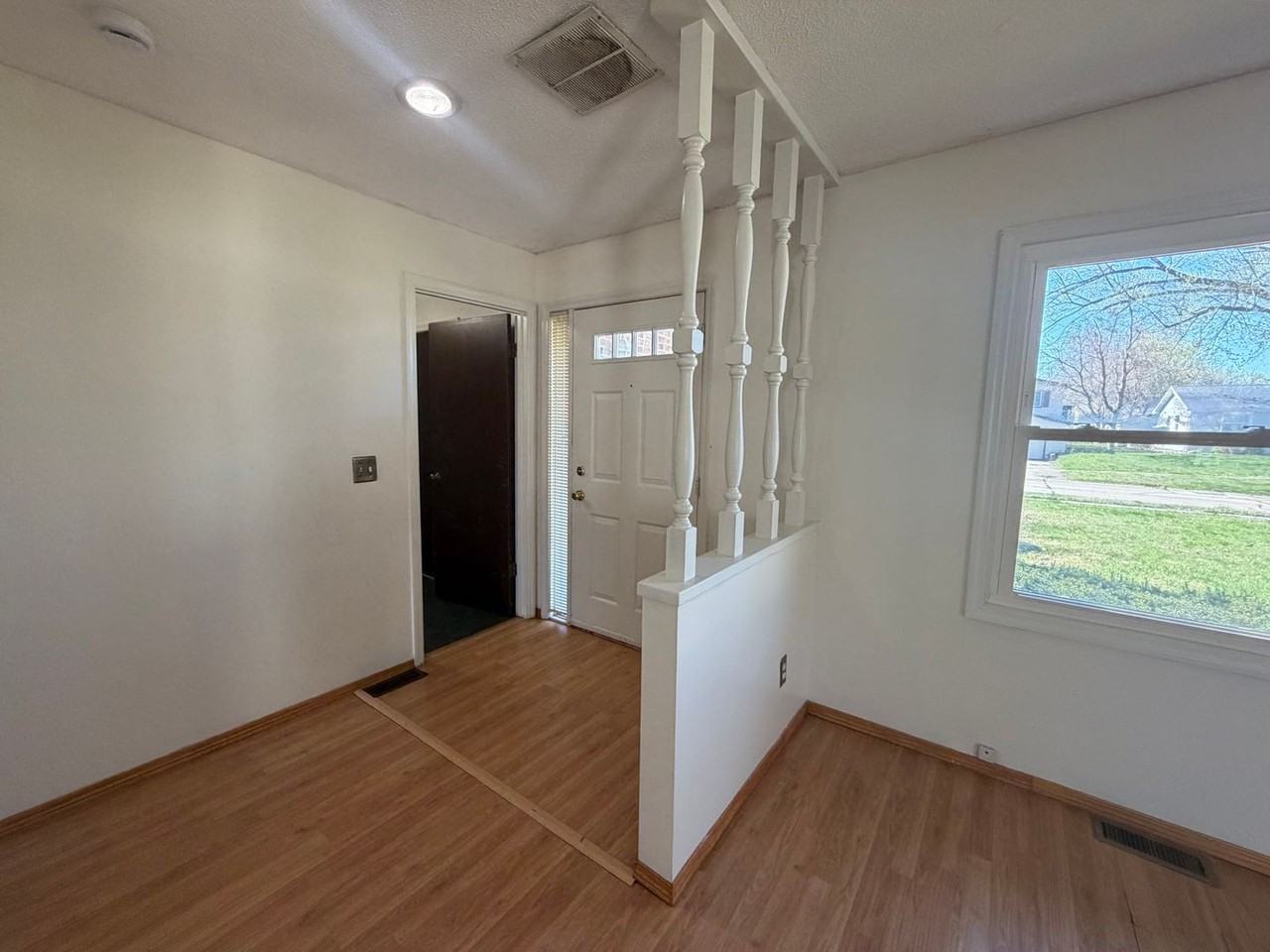 2310 Blackthorn Dr - Photo 2 of 13