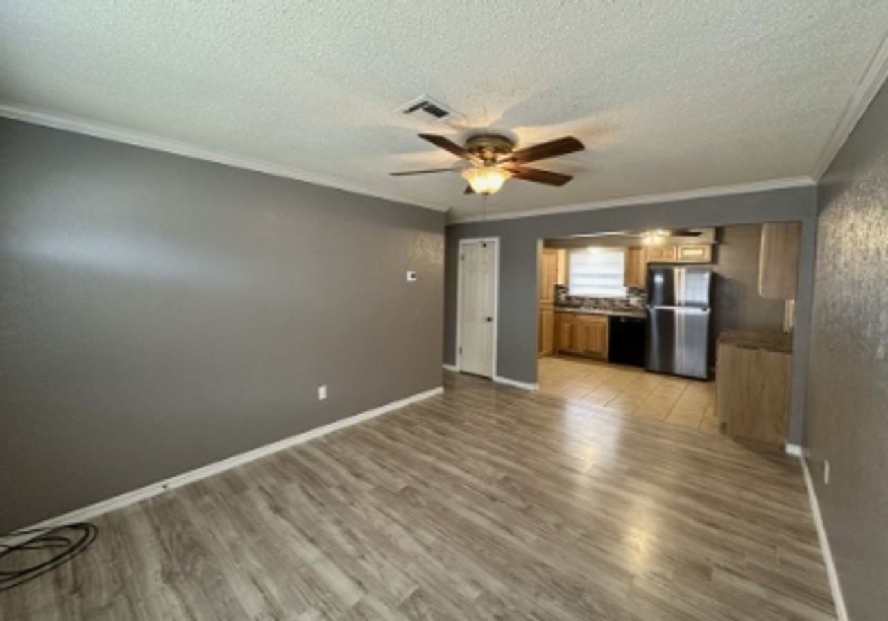 2710 Nw Hilltop Dr - Photo 3 of 20