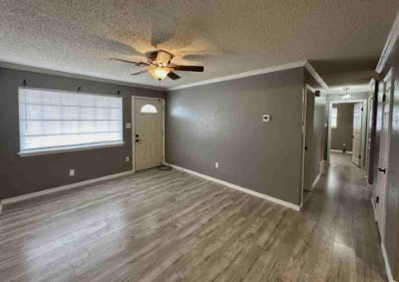 2710 Nw Hilltop Dr - Photo 5 of 20