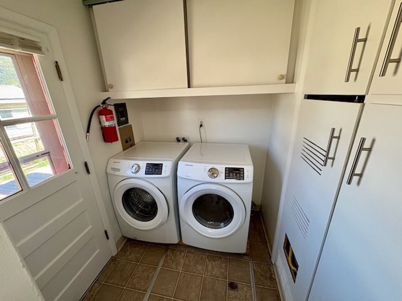 301 W Geneseo St #B - Photo 6 of 12