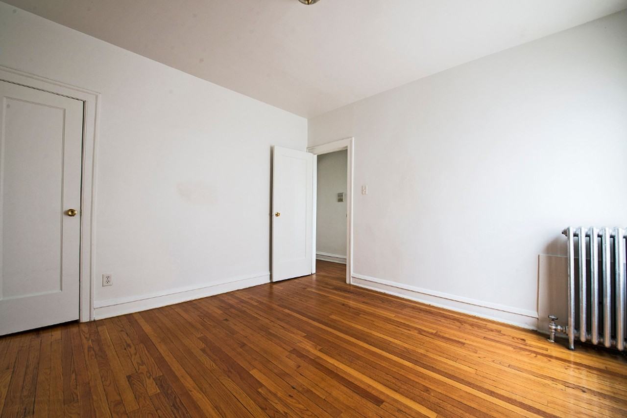 7914-16 S Kingston Ave Chicago, IL 60617 - Photo 3 of 35