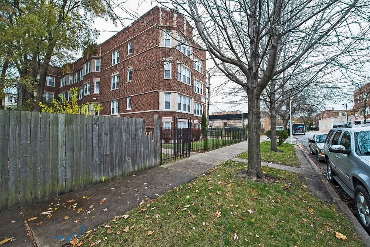7914-16 S Kingston Ave Chicago, IL 60617 - Photo 5 of 35