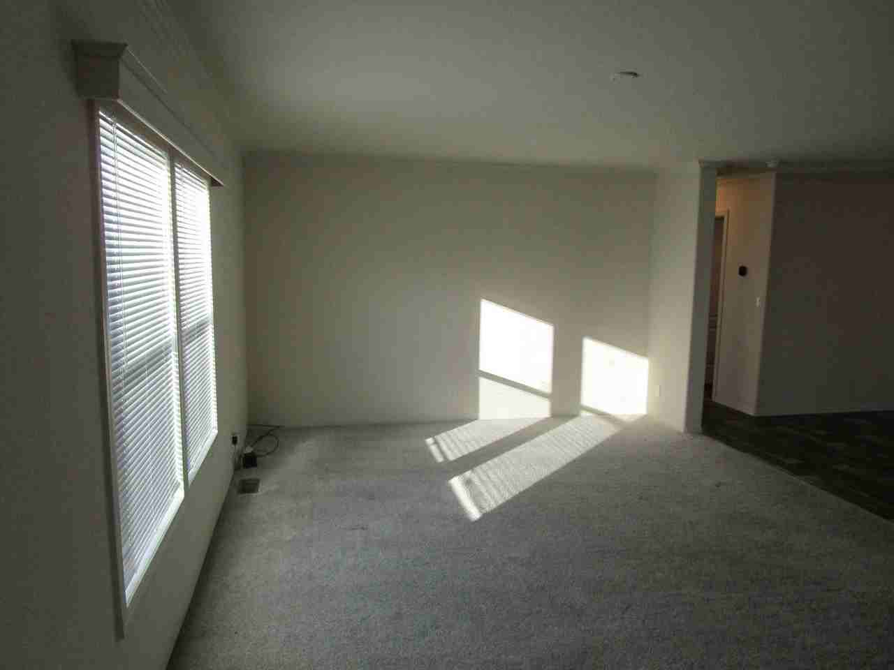 6241 Nw Foster St - Photo 3 of 15