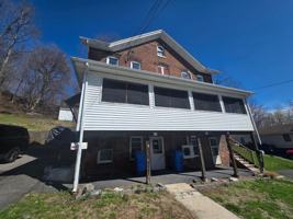 featured image of 30 Willow St