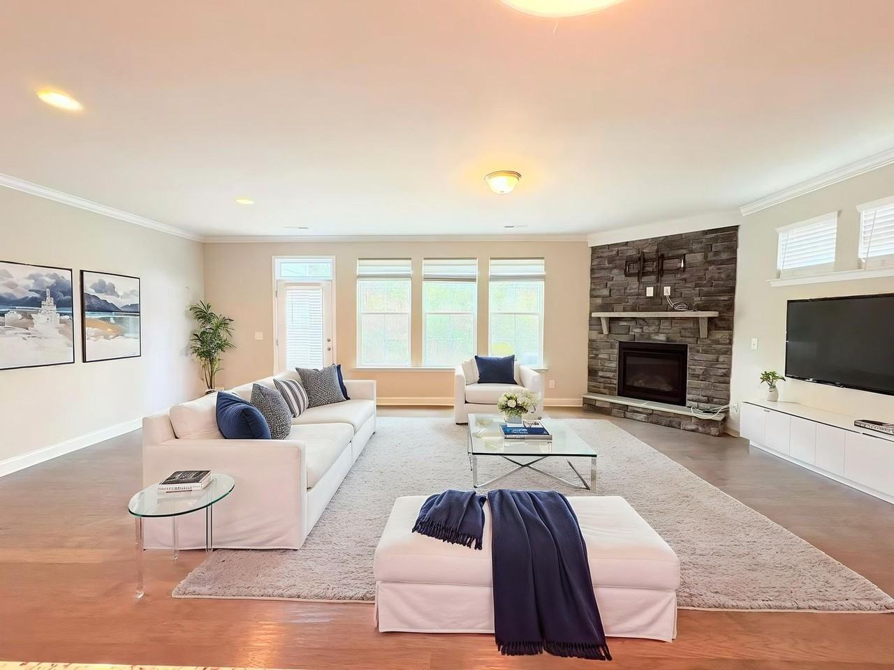 713 Newlyn Dr - Photo 3 of 29