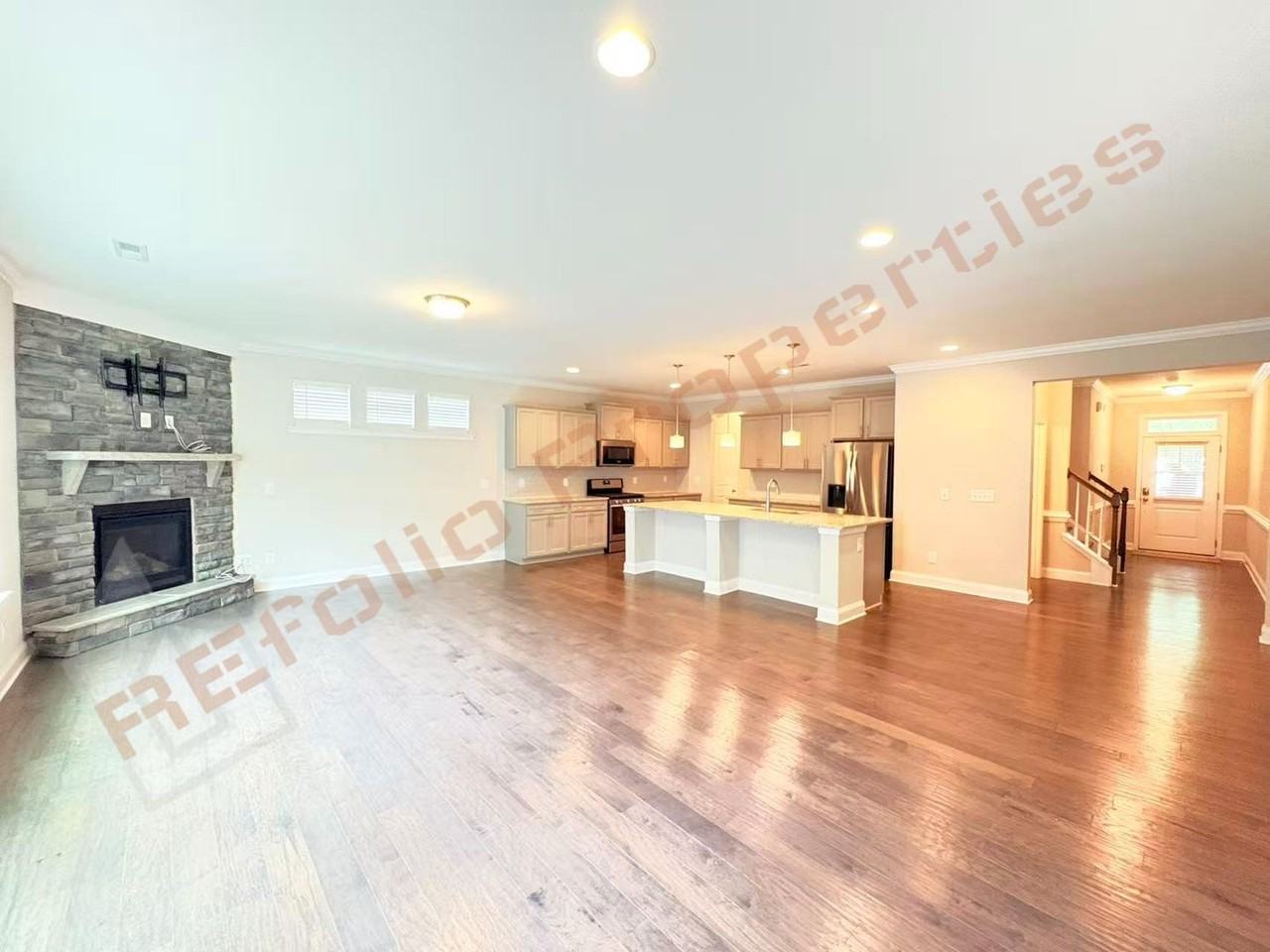 713 Newlyn Dr - Photo 5 of 29