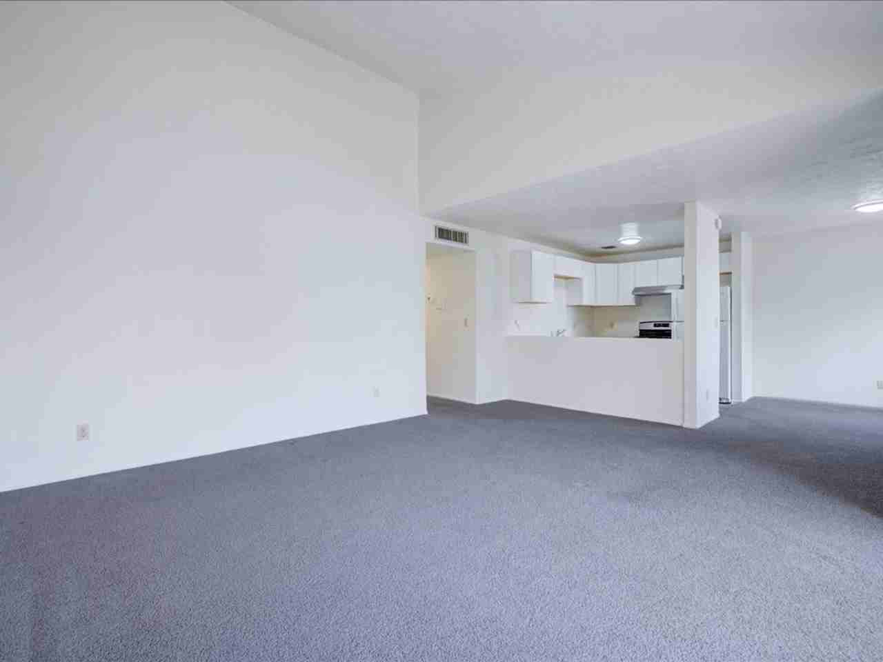 834 S Langley Ave #201 - Photo 3 of 23