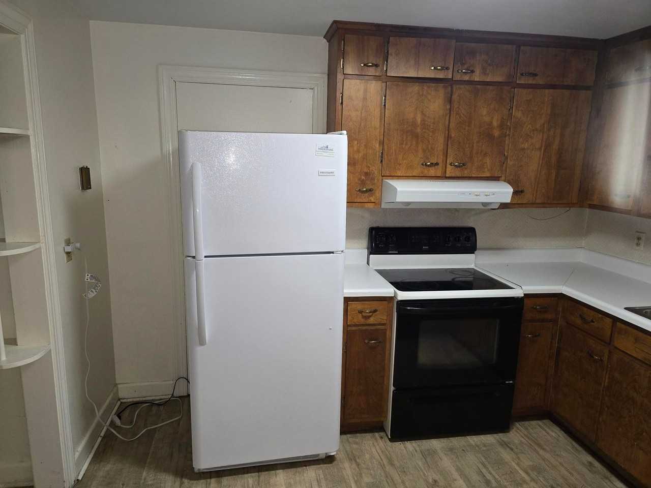 7933 Belroi Rd - Photo 7 of 9