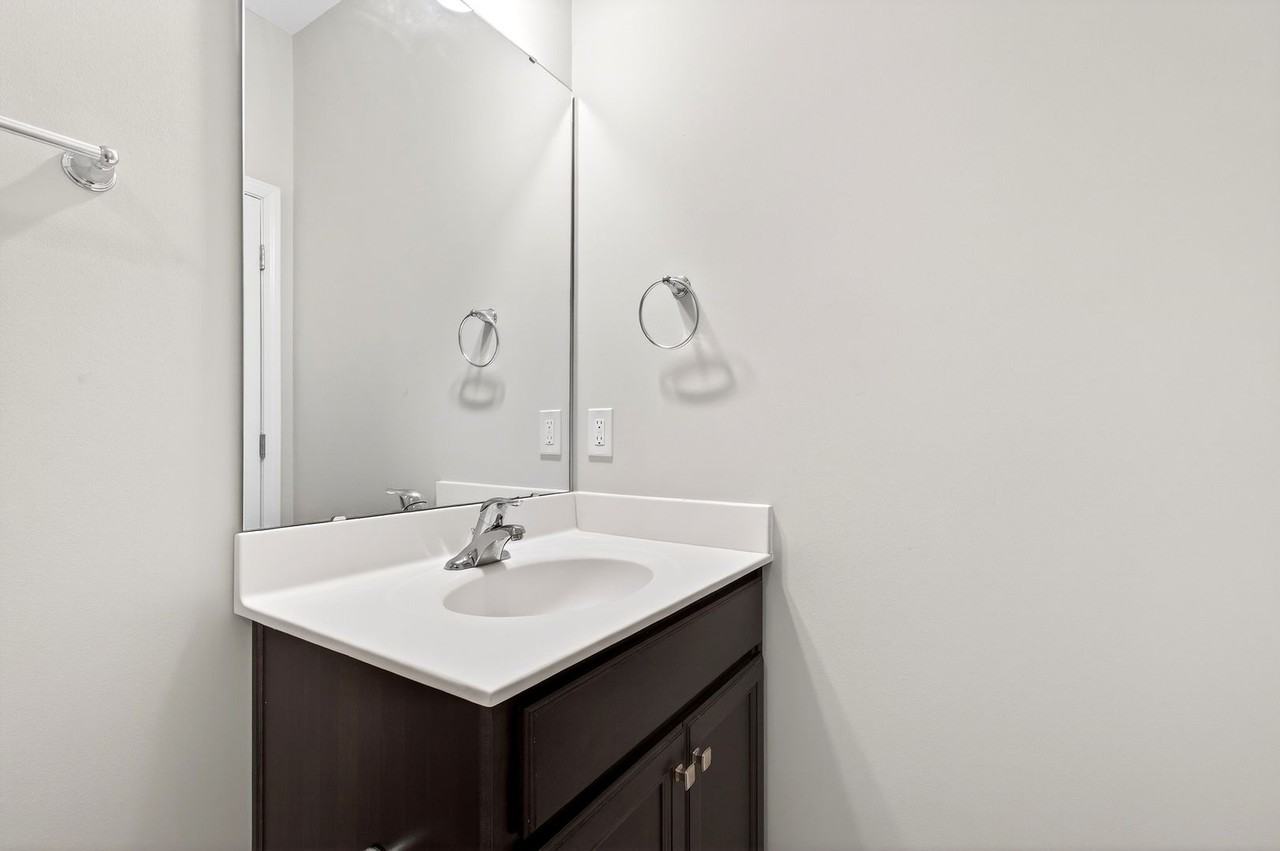 810 Richmont Grove Ln - Photo 7 of 41