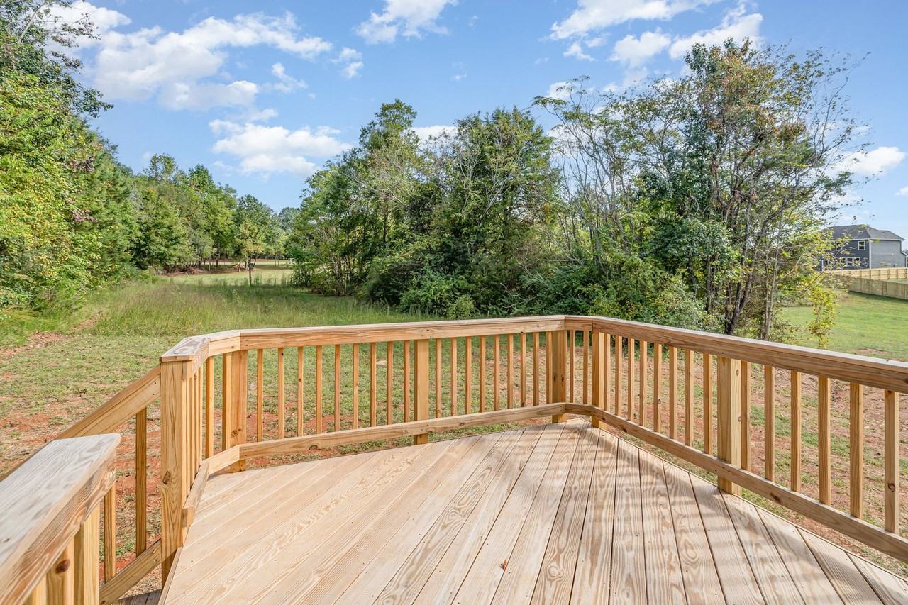 1807 Country Club Rd - Photo 3 of 29